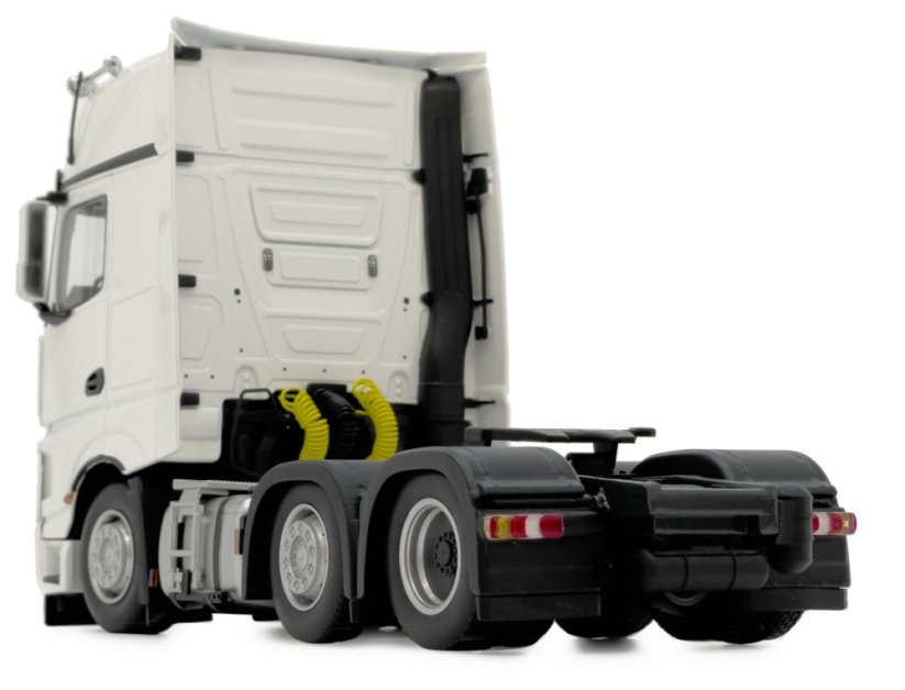 Model tahače Mercedes Benz Actros Gigaspace 6x2 bílá MarGe 132 zadní pohled