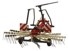 Model shrnovače sena Massey Ferguson RK 421 DN jednorotorový 132