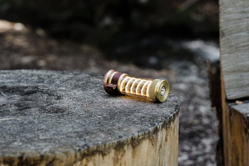 Kapesní svítilna EDISON BAREBONES 7
