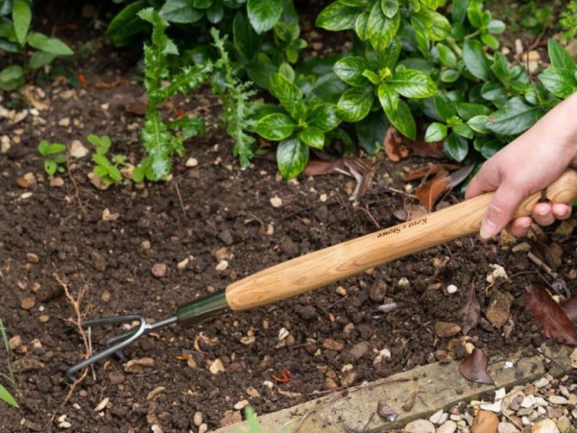 Kent & Stowe Trojzubý kypřič půdy nerez 54 cm kvalitní motyčka
