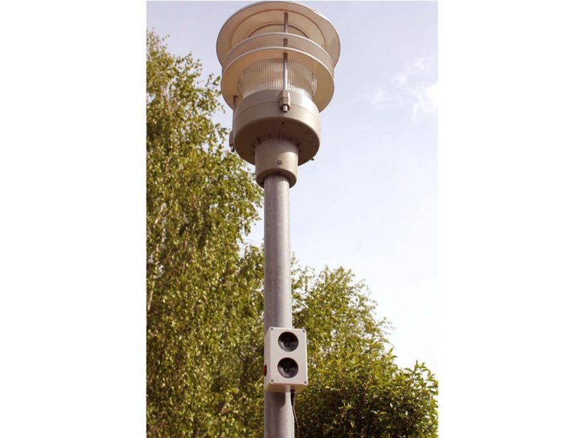 Vodotěsný ultrazvukový plašič na kuny, myši a potkany DRAGON ULTRASONIC C200