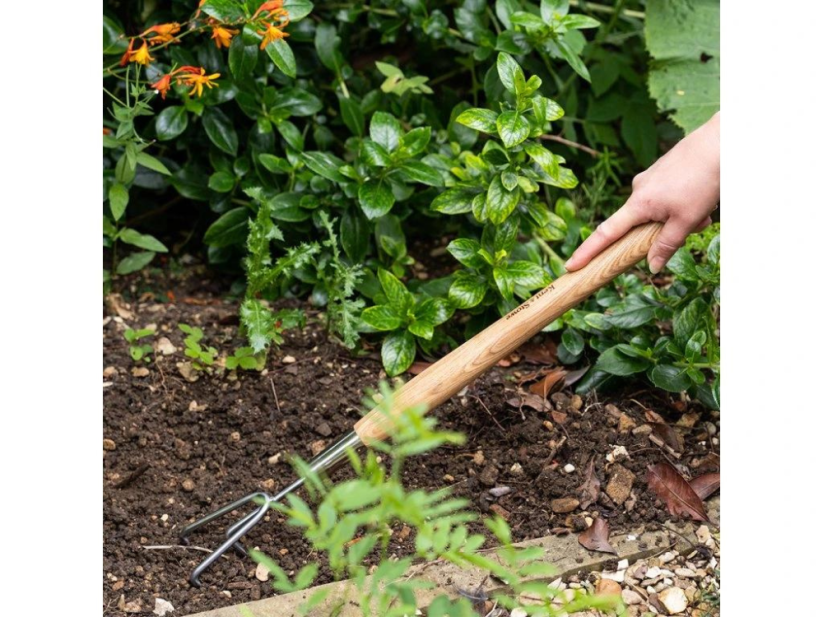 Kent & Stowe Trojzubý kypřič půdy nerez 54 cm v praxi