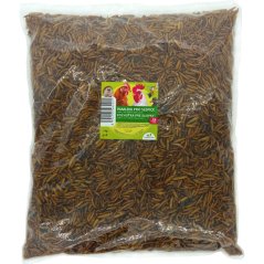 pamlcek pro slepice suseny cervy 1kg