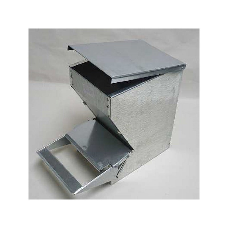 Nášlapné krmítko pro slepice a drůbež 20 cm