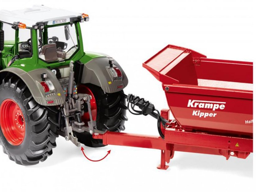 Model tandemového sklápěče Krampe Halfpipe HP20 snadné připojení k traktoru i s hydraulickými hadicemi