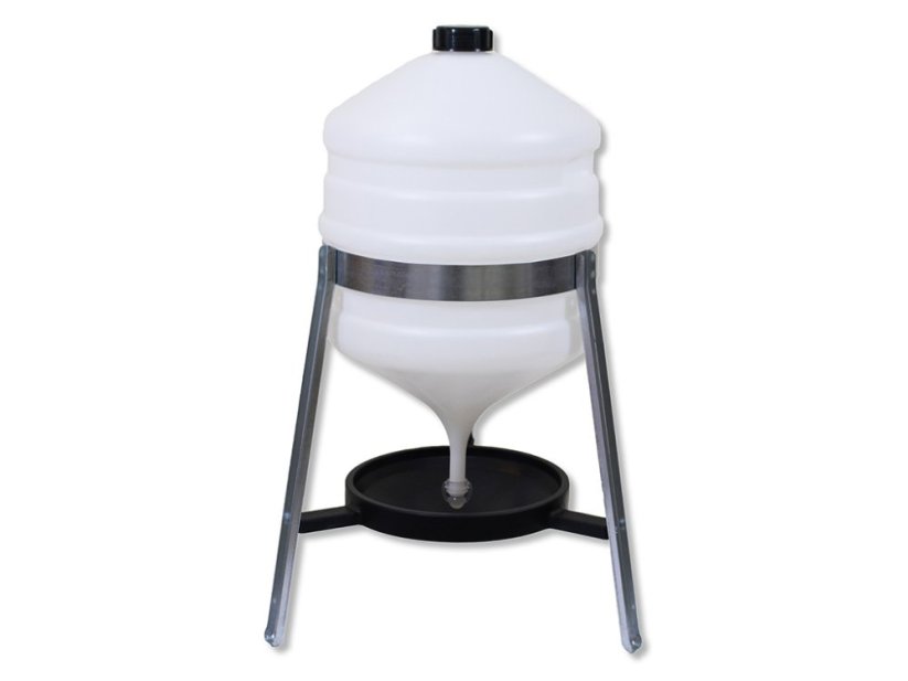 Napáječka pro drůbež barelová 30 litrů