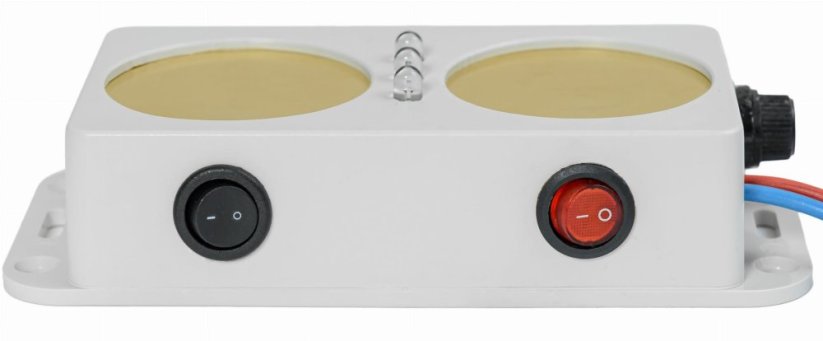 Silný ultrazvukový plašič do auta na kuny, myši a potkany B-FARM A150 | 2x50mm reproduktory + 3x LED