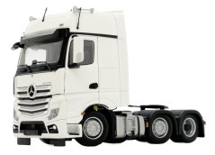 Model tahače Mercedes Benz Actros Gigaspace 6x2 bílá MarGe 132 boční pohled Model tahače Mercedes Benz Actros Gigaspace 6x2 bílá MarGe 132 boční pohled