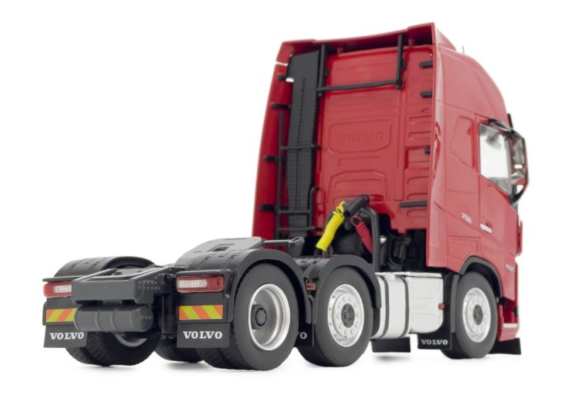Model tahače Volvo FH5 truck 6x2 Červený Marge 132 zadní pohled
