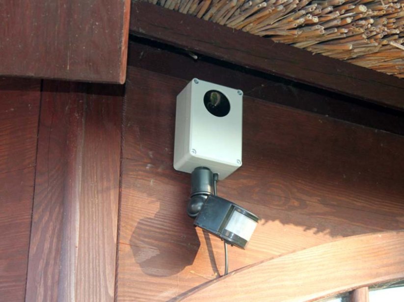 Vodotěsný ultrazvukový plašič na kuny, myši a potkany DRAGON ULTRASONIC E150