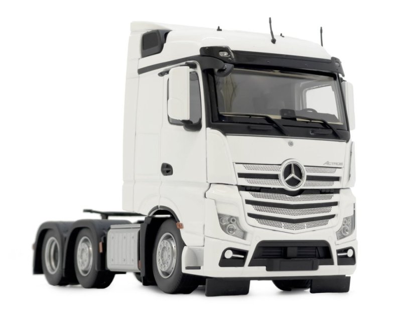 Model tahače Mercedes Benz Actros Streamspace 6x2 Bílá MarGe 132 boční pohled
