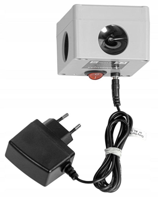 3D ultrazvukový plašič na kuny, lišek, myší a potkany DRAGON ULTRASONIC CH360