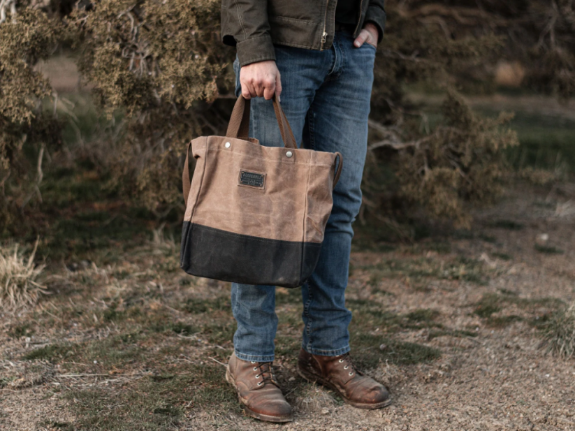 NEELUM OVERSIZED TOTE BAG 2