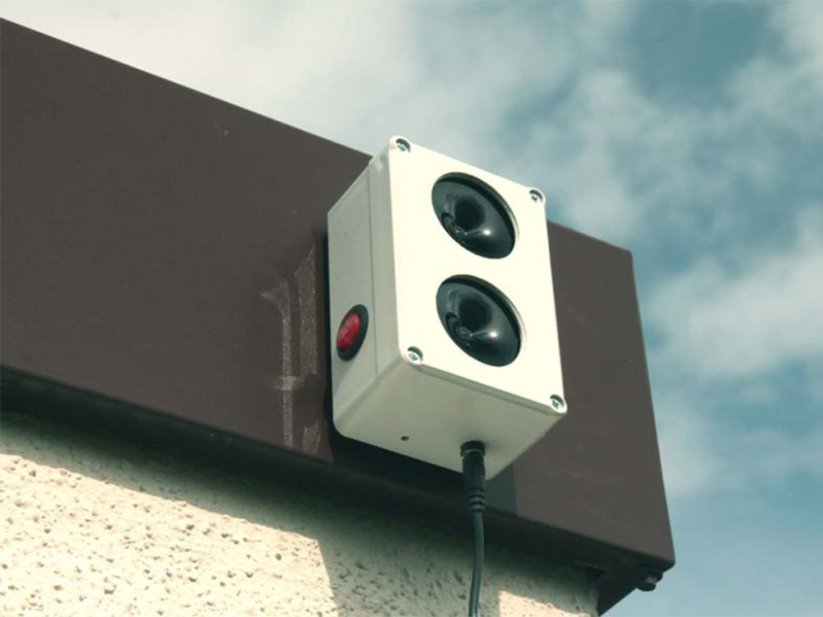 Vodotěsný ultrazvukový plašič na kuny, myši a potkany DRAGON ULTRASONIC C200