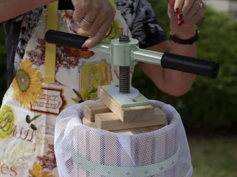 Dřevěný Lis na ovoce PROFI