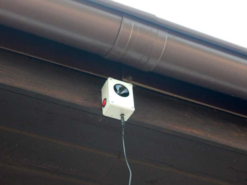 Vodotěsný ultrazvukový plašič na kuny, myši a potkany DRAGON ULTRASONIC C100