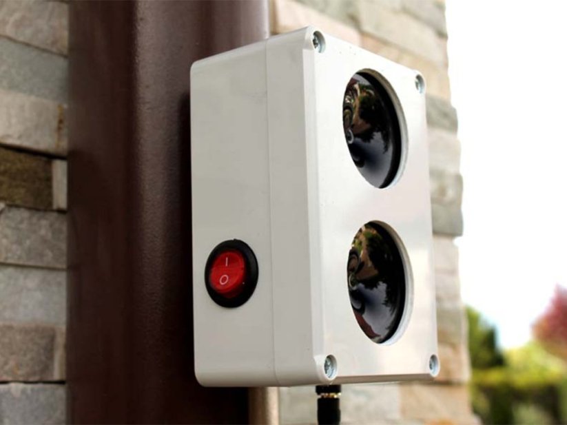 Vodotěsný ultrazvukový plašič na kuny, myši a potkany DRAGON ULTRASONIC C200